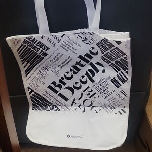 Xlarge lululemon athletica Black and White Graphic Tote